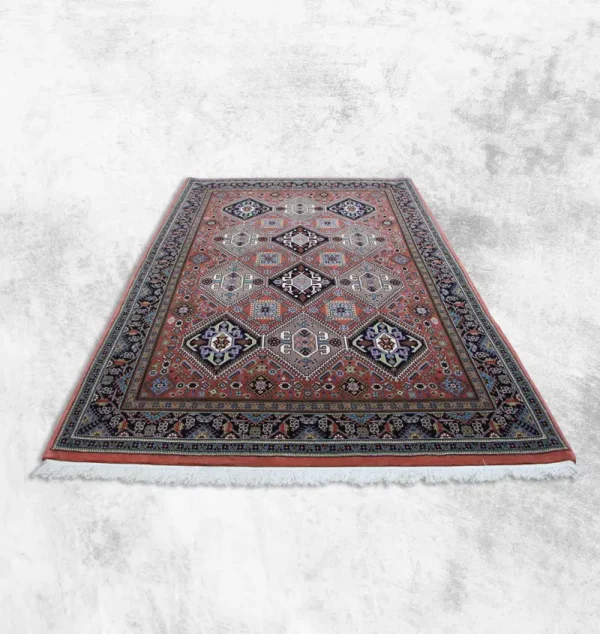 فرش دستباف طرح دارابی خشتی