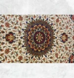 فرش دستباف طرح لچک ترنج