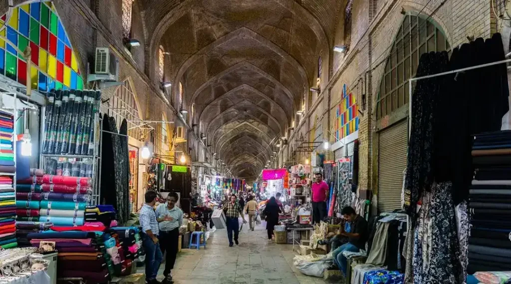 فروشگاه زنجیره ای احسان در شیراز