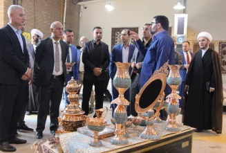 بازدید هیات عراقی از شرکت صنعت افرینان امداد